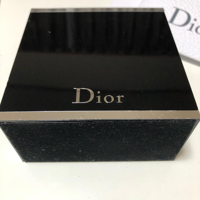 Christian Dior(クリスチャンディオール)のクリスチャンディオール  ノベルティ　筆立て　ペン立て　サンプル　ファンデ インテリア/住まい/日用品のインテリア小物(小物入れ)の商品写真