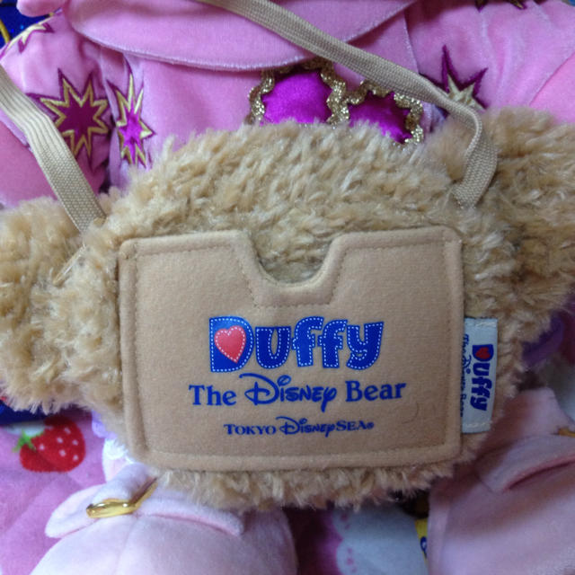 Disney(ディズニー)のダッフィー♡フェイスポーチ エンタメ/ホビーのおもちゃ/ぬいぐるみ(ぬいぐるみ)の商品写真