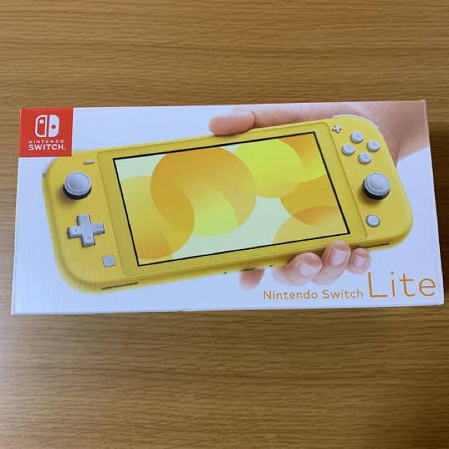 Nintendo Switch Lite 本体 イエローNintendo