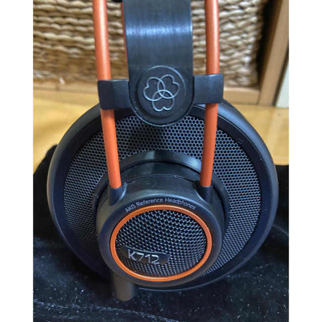 AKG K712 PRO 開放型モニターヘッドホン フラッグシップモデルオーディオ機器