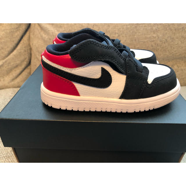 ナイキ　スニーカー　JORDAN1LOW ALT(TD)