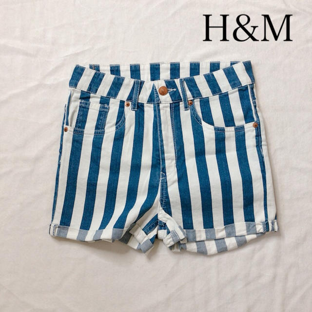 H&M(エイチアンドエム)のH&M⭐︎ストライプ ⭐︎ショートパンツ⭐︎ レディースのパンツ(ショートパンツ)の商品写真