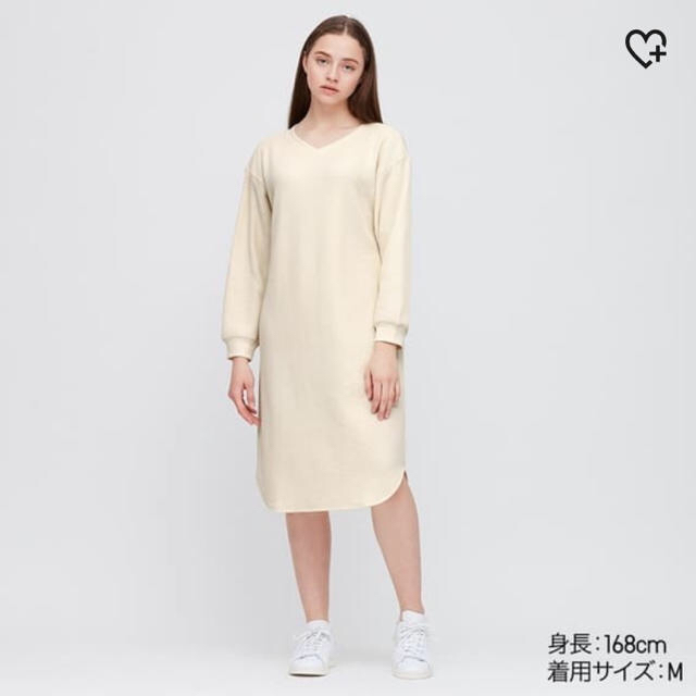 UNIQLO(ユニクロ)のユニクロ　ワッフル　Vネックワンピース　ブラック　M   レディースのワンピース(ひざ丈ワンピース)の商品写真