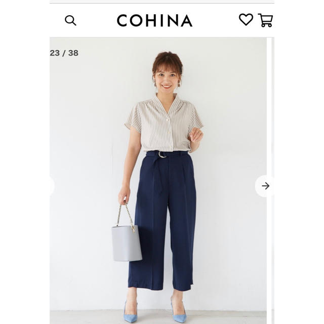 【ぺこ様専用】美品　cohina フレアスリーブスキッパーシャツ レディースのトップス(シャツ/ブラウス(半袖/袖なし))の商品写真