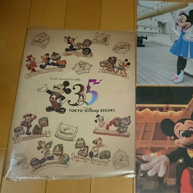 Disney(ディズニー)のマル様専用出品クリアファイル&BBBキーホルダーセット エンタメ/ホビーのアニメグッズ(クリアファイル)の商品写真