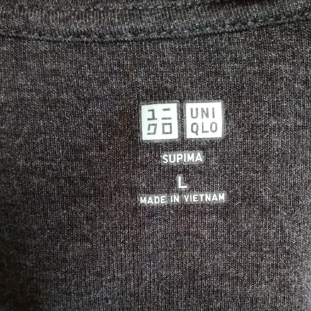 UNIQLO(ユニクロ)のスーピマコットンモダールVネックTシャツ(長袖) レディースのトップス(Tシャツ(長袖/七分))の商品写真