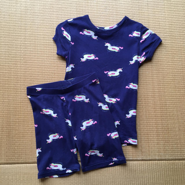 GAP(ギャップ)のパジャマ　130 キッズ/ベビー/マタニティのキッズ服女の子用(90cm~)(パジャマ)の商品写真