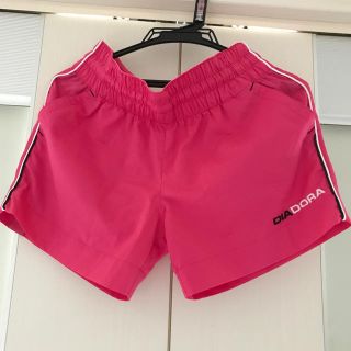 ディアドラ(DIADORA)のDIADORA ショートパンツ　Oサイズ　ピンク(ウェア)