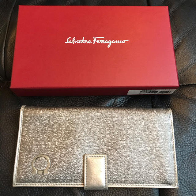 Ferragamo(フェラガモ)のフェラガモ　レディース　財布 レディースのファッション小物(財布)の商品写真