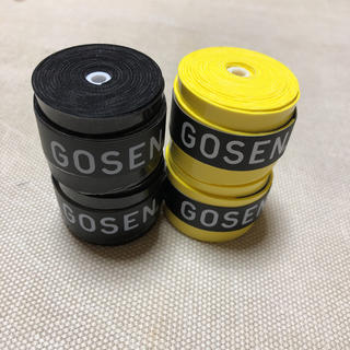 ゴーセン(GOSEN)のGOSENグリップテープ 黒と黄2個ずつ計4個(バドミントン)
