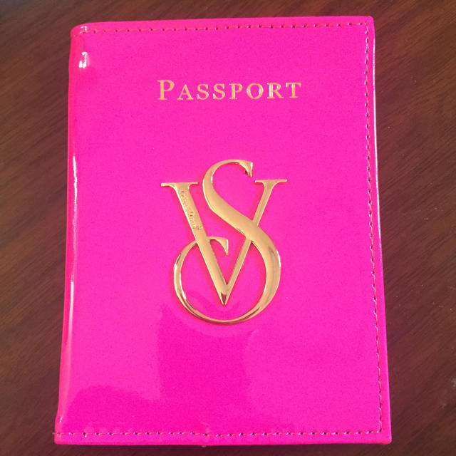 Victoria's Secret(ヴィクトリアズシークレット)のヴィクトリアシークレットパスポートケース その他のその他(その他)の商品写真