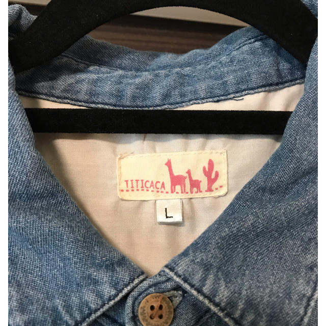 titicaca(チチカカ)のチチカカ　デニムシャツ　Lサイズ レディースのトップス(シャツ/ブラウス(長袖/七分))の商品写真