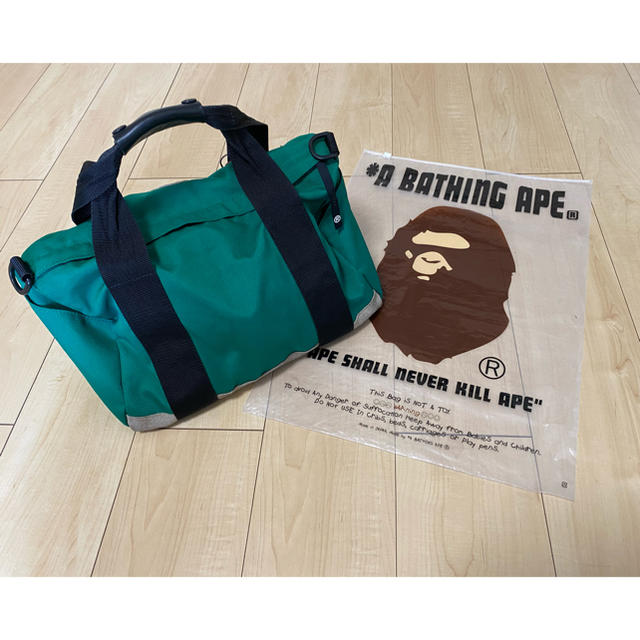 A BATHING APE(アベイシングエイプ)のA BATHING APE アベイシングエイプ　バッグ　ドラムバッグ　レア　希少 メンズのバッグ(ドラムバッグ)の商品写真