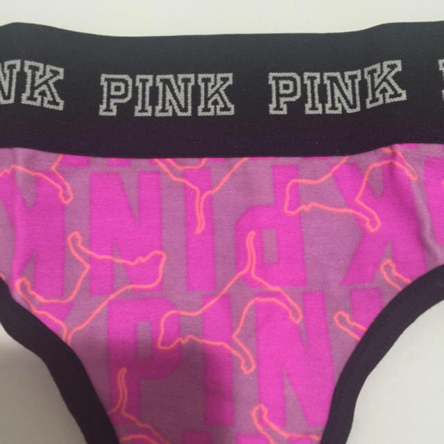 Victoria's Secret(ヴィクトリアズシークレット)の★Victoria's Secret★PINK★ショーツ レディースの下着/アンダーウェア(ショーツ)の商品写真