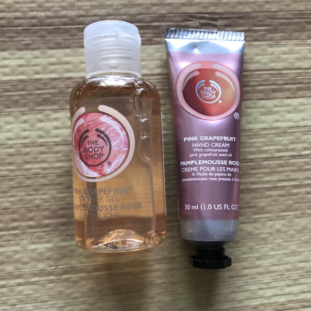 THE BODY SHOP(ザボディショップ)のザ・ボディショップ　ハンドクリーム　ボディシャンプー コスメ/美容のボディケア(ハンドクリーム)の商品写真