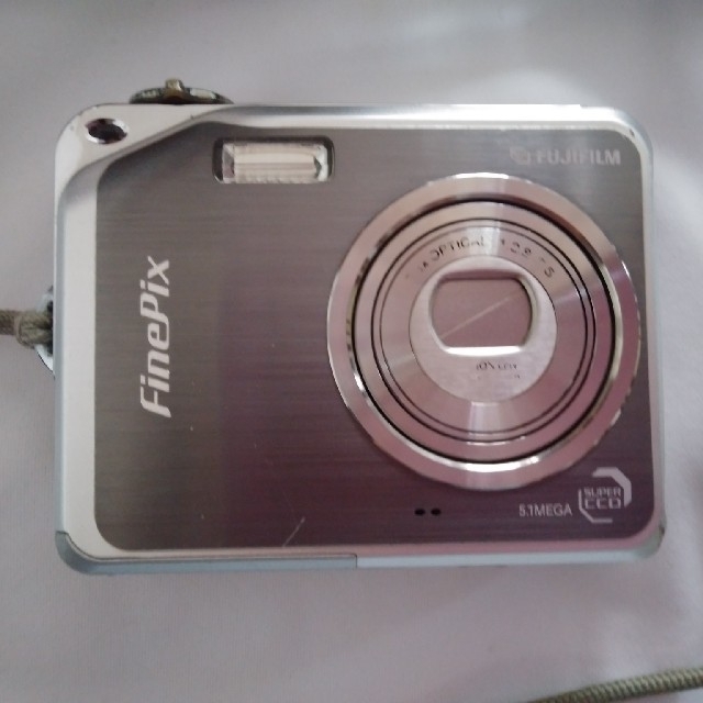 富士フイルム(フジフイルム)のドラドラ様専用　富士フイルム　デジカメ　FinePix V10 スマホ/家電/カメラのカメラ(コンパクトデジタルカメラ)の商品写真