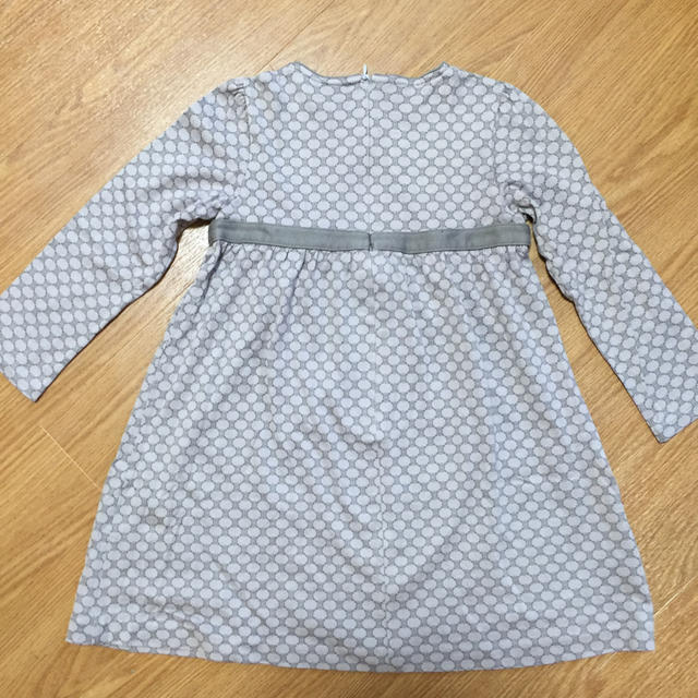 celine(セリーヌ)のEnmary様専用　セリーヌ110 グレーワンピース キッズ/ベビー/マタニティのキッズ服女の子用(90cm~)(ワンピース)の商品写真