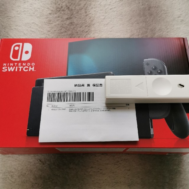 Nintendo Switch(ニンテンドースイッチ)の新品未開封 新型 ニンテンドースイッチ 本体 nintendo switch エンタメ/ホビーのゲームソフト/ゲーム機本体(家庭用ゲーム機本体)の商品写真