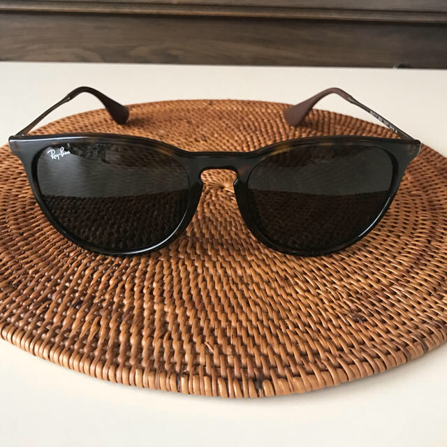 Ray-Ban ERIKA(エリカ) RB4171F 710/71 Ray-Ban ERIKA(エリカ) RB4171F 710/71