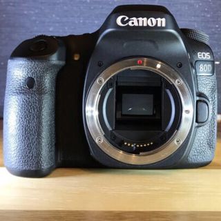 キヤノン(Canon)のCanon EOS 80D ボディ(デジタル一眼)