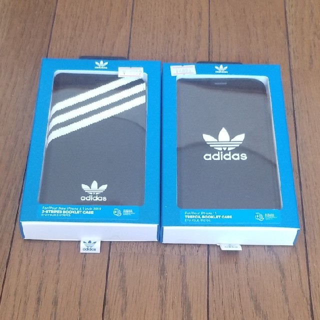 iphone11 アディダス　adidas 手帳　ケースiPhoneケース