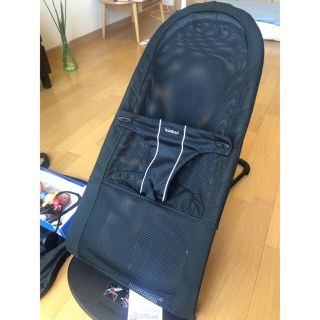 ベビービョルン(BABYBJORN)のベビービョルン　バウンサー　黒　メッシュ(トイ、バッグ付)(その他)