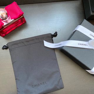 シャネル(CHANEL)のCHANEL シャネル　巾着、ポーチ(ポーチ)