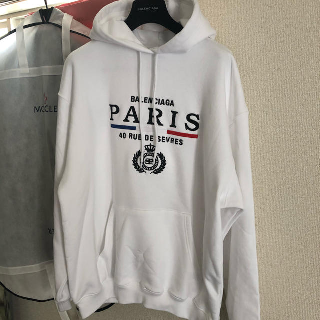 新作 バレンシア Paris balenciaga パーカー 刺繍パーカー 正規通販
