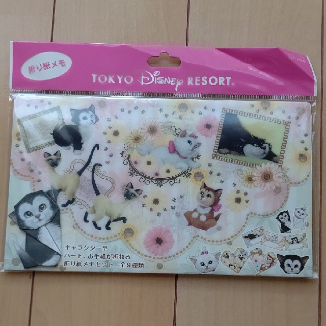 Disney(ディズニー)の東京ディズニーリゾート限定折り紙メモ エンタメ/ホビーのおもちゃ/ぬいぐるみ(キャラクターグッズ)の商品写真