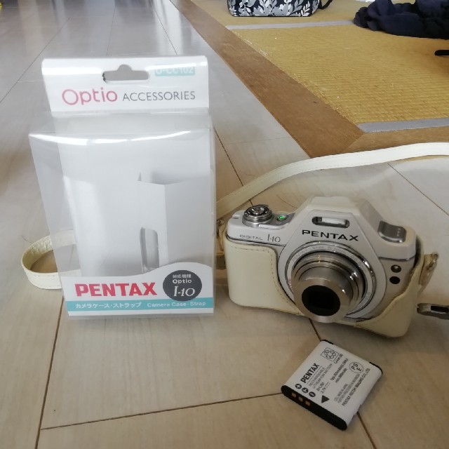 PENTAX - PENTAX Optio I-10 純正カメラケース&ストラップ付きの PENTAX - PENTAX Optio I-10 純正カメラケース&ストラップ付きの