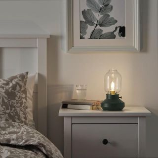 イケア(IKEA)のTÄRNABY テールナビー テーブルランプ　LED電球付き(テーブルスタンド)