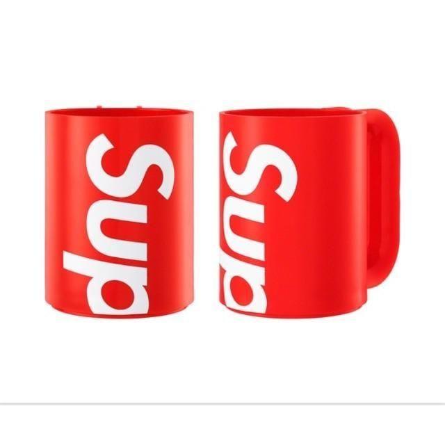 Supreme(シュプリーム)のSupreme Heller Mugs (Set of 2) シュプリーム マグ インテリア/住まい/日用品のキッチン/食器(グラス/カップ)の商品写真