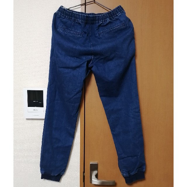GU(ジーユー)のGU デニムジョガーパンツ メンズのパンツ(デニム/ジーンズ)の商品写真