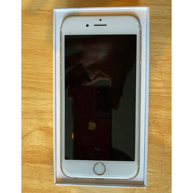 iPhone 6s  64GB GOLD