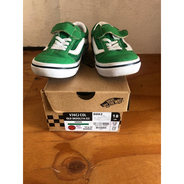 VANS(ヴァンズ)のバンズ　キッズスニーカー　OLDSKOOL  18cm キッズ/ベビー/マタニティのキッズ靴/シューズ(15cm~)(スニーカー)の商品写真