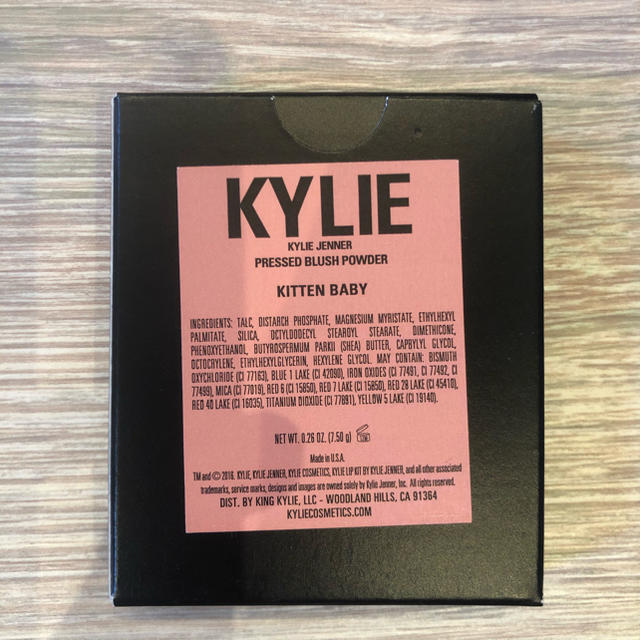 Kylie Cosmetics(カイリーコスメティックス)の日本未入荷！Kylie Cosmetics チーク KITTEN BABY コスメ/美容のベースメイク/化粧品(チーク)の商品写真