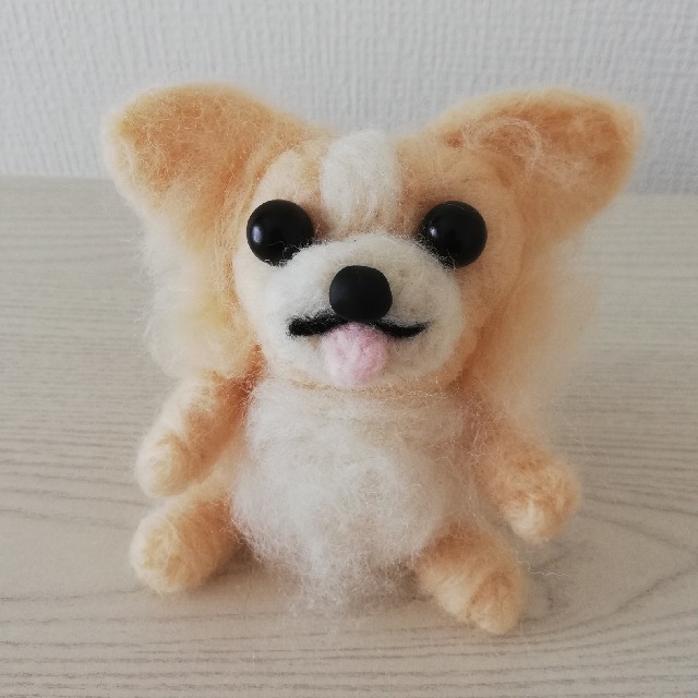 羊毛フェルト　犬　チワワ　ロングコート　ストラップ　ハンドメイド