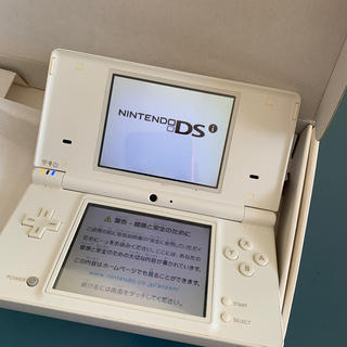 Nintendo DS 本体 ニンテンドー DSI WHITE(携帯用ゲーム機本体)