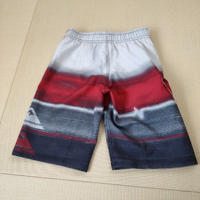 QUIKSILVER(クイックシルバー)のQUIKSILVER130センチ！ キッズ/ベビー/マタニティのキッズ服男の子用(90cm~)(水着)の商品写真