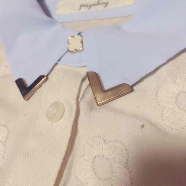 PAGEBOY(ページボーイ)の完全未使用 ブラウス 春物 レディースのトップス(シャツ/ブラウス(長袖/七分))の商品写真