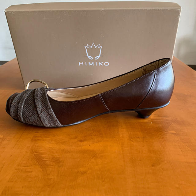 卑弥呼(ヒミコ)のバックルデザインパンプス レディースの靴/シューズ(ハイヒール/パンプス)の商品写真