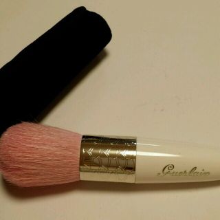 ゲラン(GUERLAIN)の美品！ゲランのフェイスパウタ　ブラシ(その他)