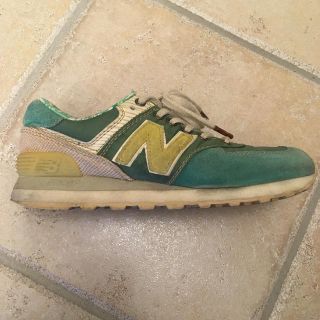 ニューバランス(New Balance)のnew balance  グリーン　スニーカー(スニーカー)