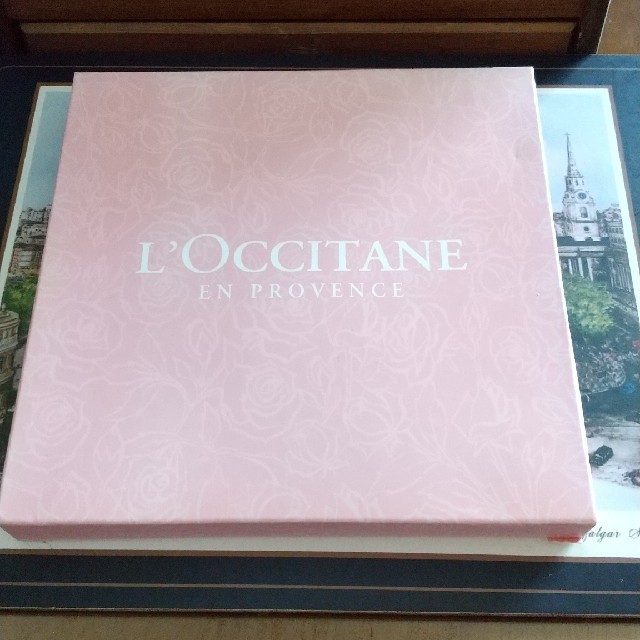 L'OCCITANE(ロクシタン)の新品未使用 ロクシタンミラー レディースのファッション小物(ミラー)の商品写真