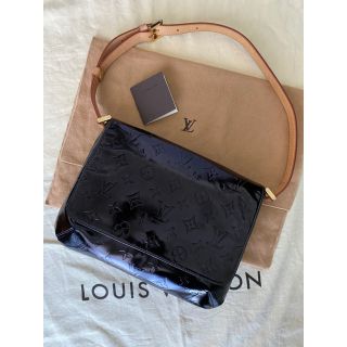 LOUIS VUITTON(ショルダーバッグ ・ ブラック/黒色系)のフリマ LOUIS VUITTON(ショルダーバッグ ・ ブラック/黒色系)のフリマ
