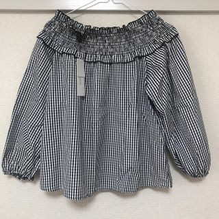 シマムラ(しまむら)の新品　オフショルダー　トップス　★最終値下げ！(シャツ/ブラウス(長袖/七分))