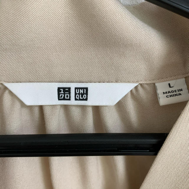 UNIQLO(ユニクロ)のUNIQLO 長袖レーヨンボウタイブラウス レディースのトップス(シャツ/ブラウス(長袖/七分))の商品写真