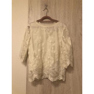 ダブルクローゼット(w closet)の花柄レースブラウス(シャツ/ブラウス(半袖/袖なし))