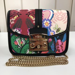 フルラ(Furla)の新品同様！FURLA メトロポリス チェーン ショルダーバッグ(ショルダーバッグ)