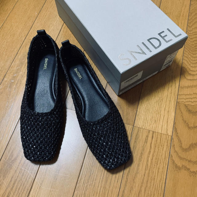 SNIDEL(スナイデル)のsnidel 新品 ジュートフラットシューズ 黒L レディースの靴/シューズ(バレエシューズ)の商品写真